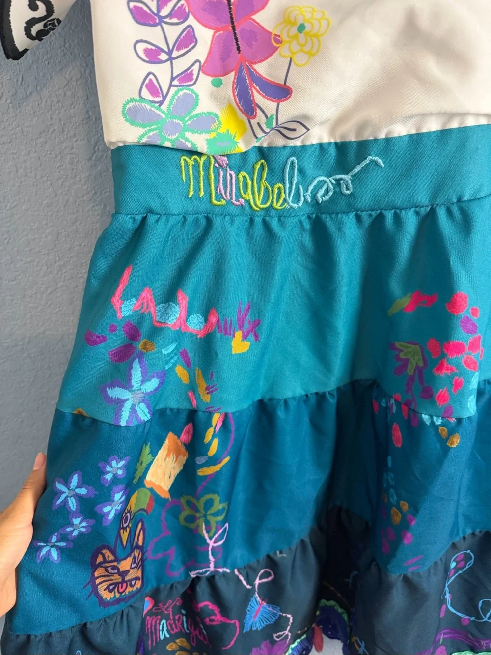 DISNEY PARKS Encanto MIRABEL Dress Deluxe Costume Dress Up Halloween